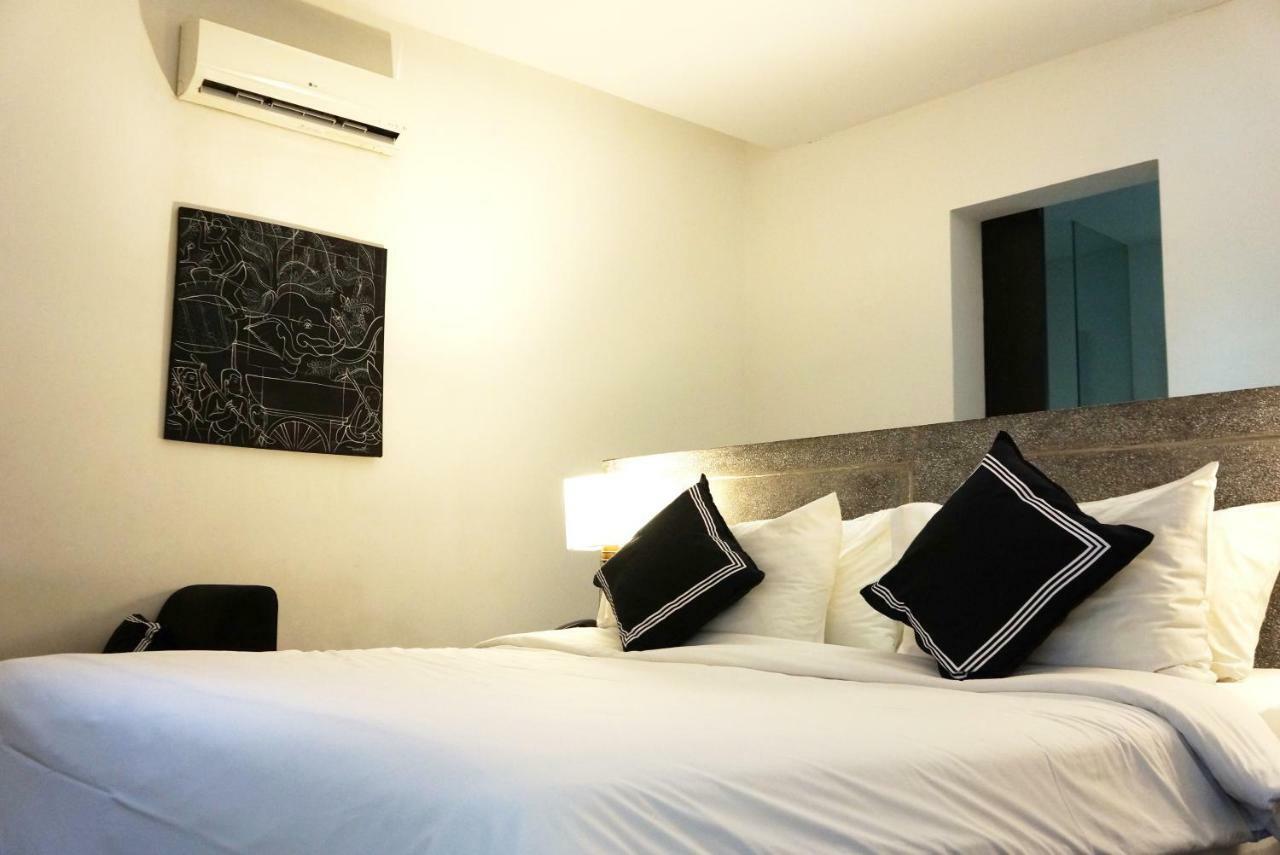 Hotel Ofuro Phnom Penh Bagian luar foto