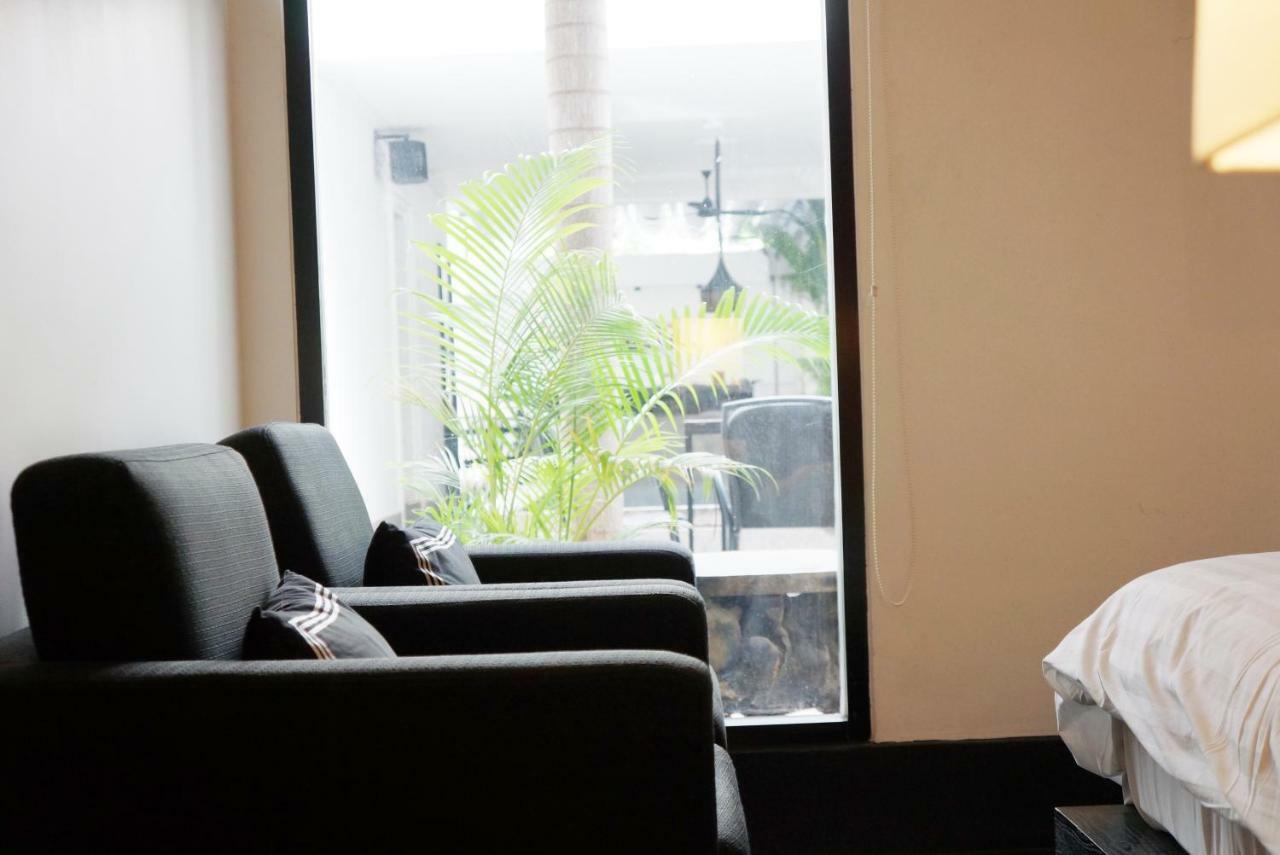 Hotel Ofuro Phnom Penh Bagian luar foto